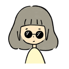 A milk tea hair girl likes pink