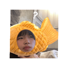 I'm handsome jiang and she is my gf