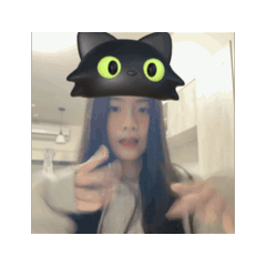 李佳穎起床拍抖音