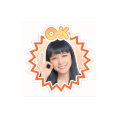 芳芳真實風格、日常生活語 「動態」。