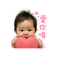 小忻寶可愛表情