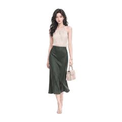 Yuna Fashion Looks 02