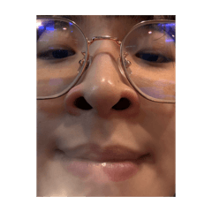看！是鼻孔