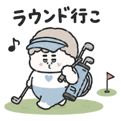 Seorang anak laki-laki lucu bermain golf