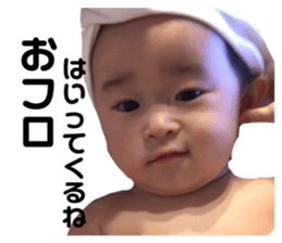 163677760