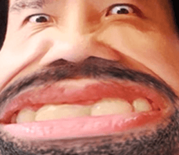 472763587