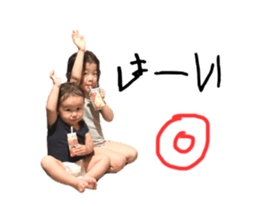 527576021