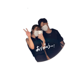553475929