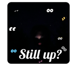 555816932