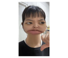 555943042