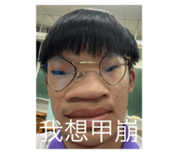 555952600