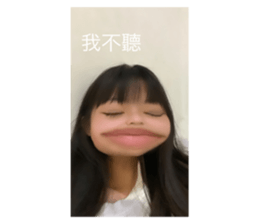 558867833