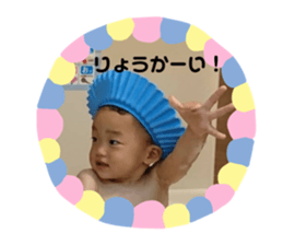 559637789