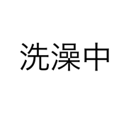 560589024