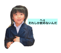 561475945