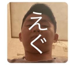 562451903