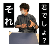 562760695