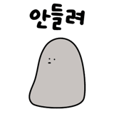562940220