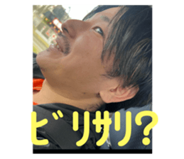 564724700