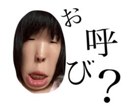 565560949