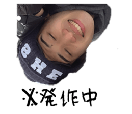565590413