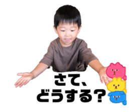 566430999