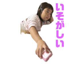 568772563