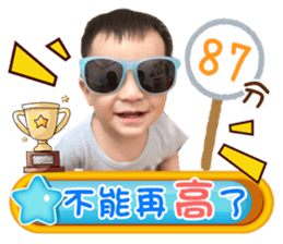 569597428