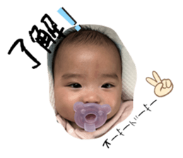 569608958