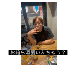 571776524