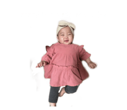574763233