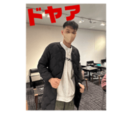 579561866
