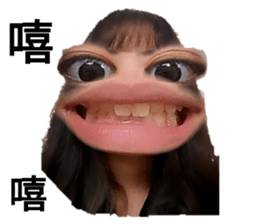 579690986