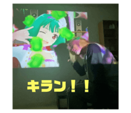 583680818