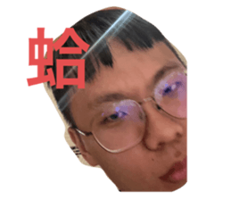 603823122