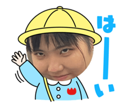 607799318