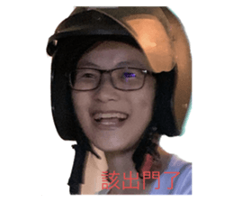 625813884