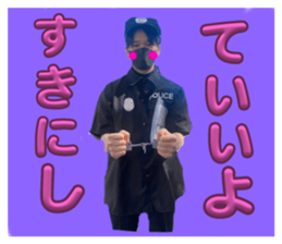 636987943