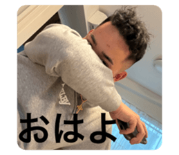 656318951