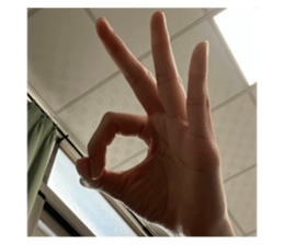 657946860