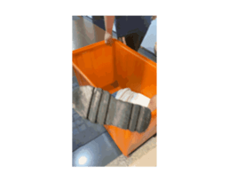 669040582
