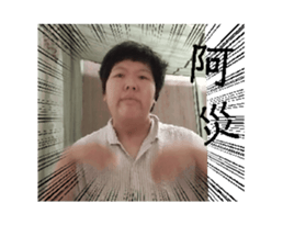 695878582