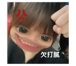 695981121