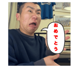697558123