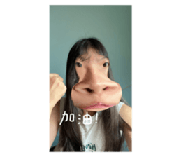 704760582