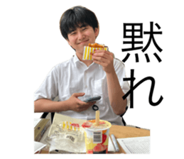 711043116