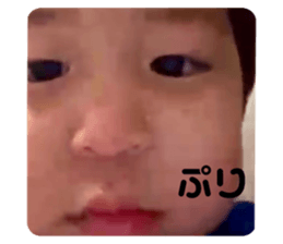 711807563
