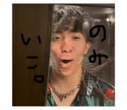 713096570