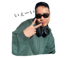 722641026