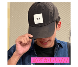 725699949